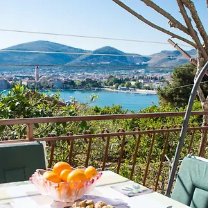 Apartment Tina Trogir